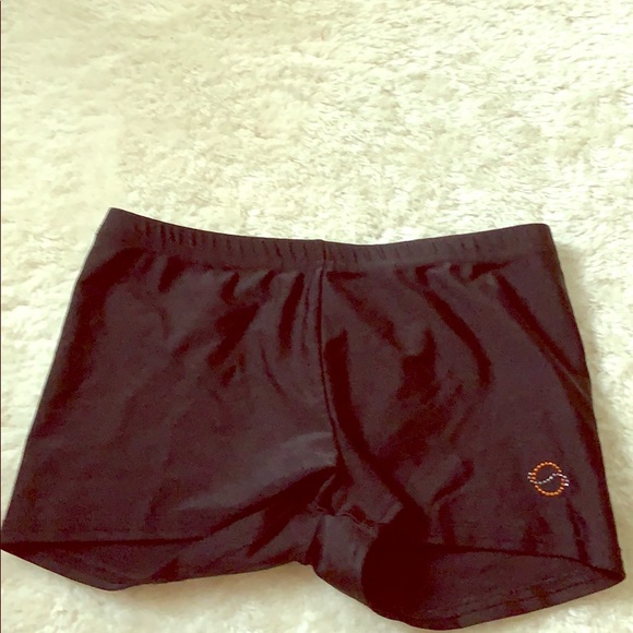 Super soft Black Gymnast shorts🌼🌼 - Picture 1 of 2